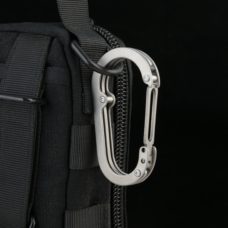 Titanium Alloy D-Type Carabine - огляд і ціна Fishing Equipment Carp